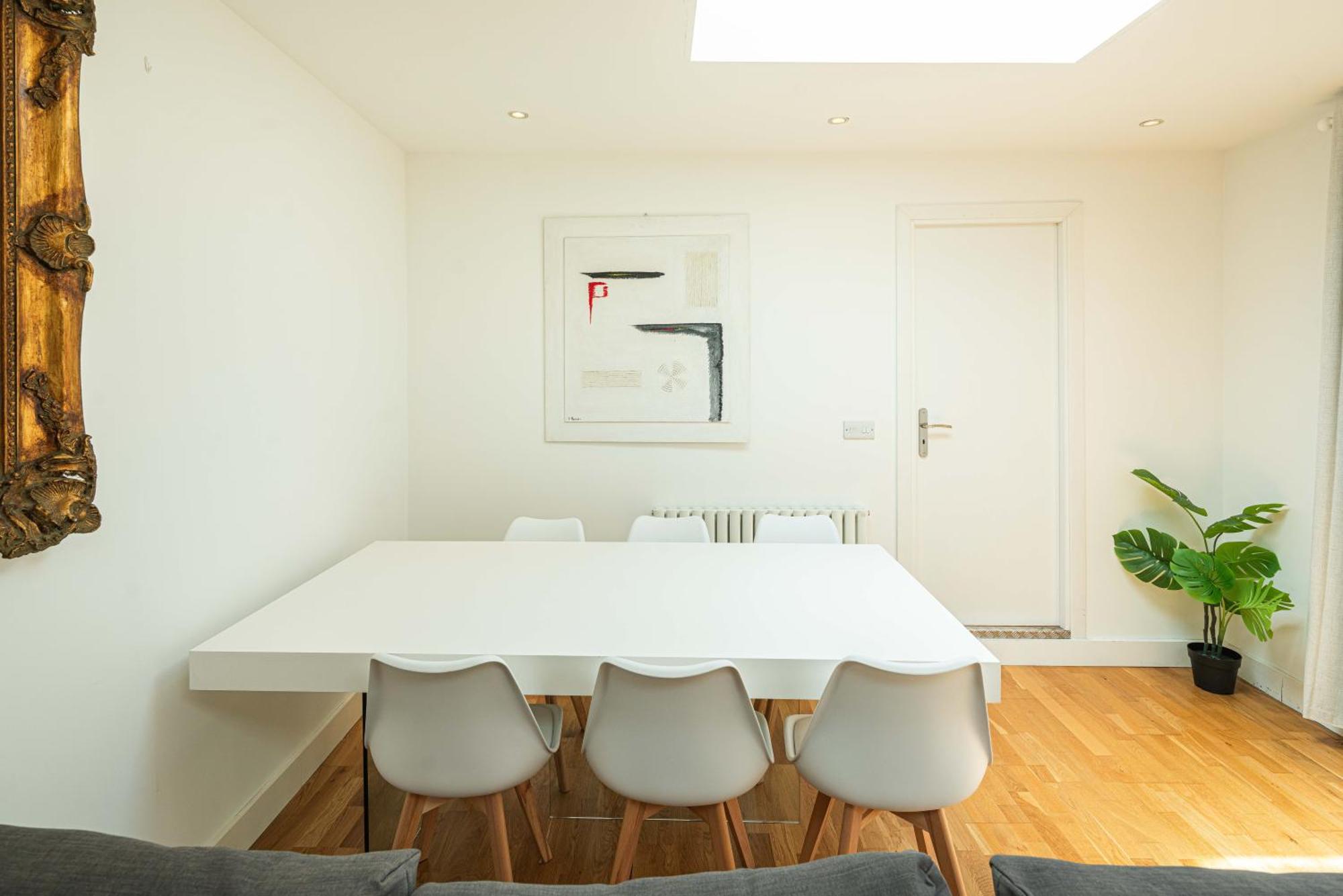Cozy 2 Bedroom / Westfield / Hammersmith Hospital Apartamento Londres